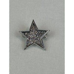 Vintage Star Shaped Silver Tone Brooch Pin Badge Textured Flare Sparkly